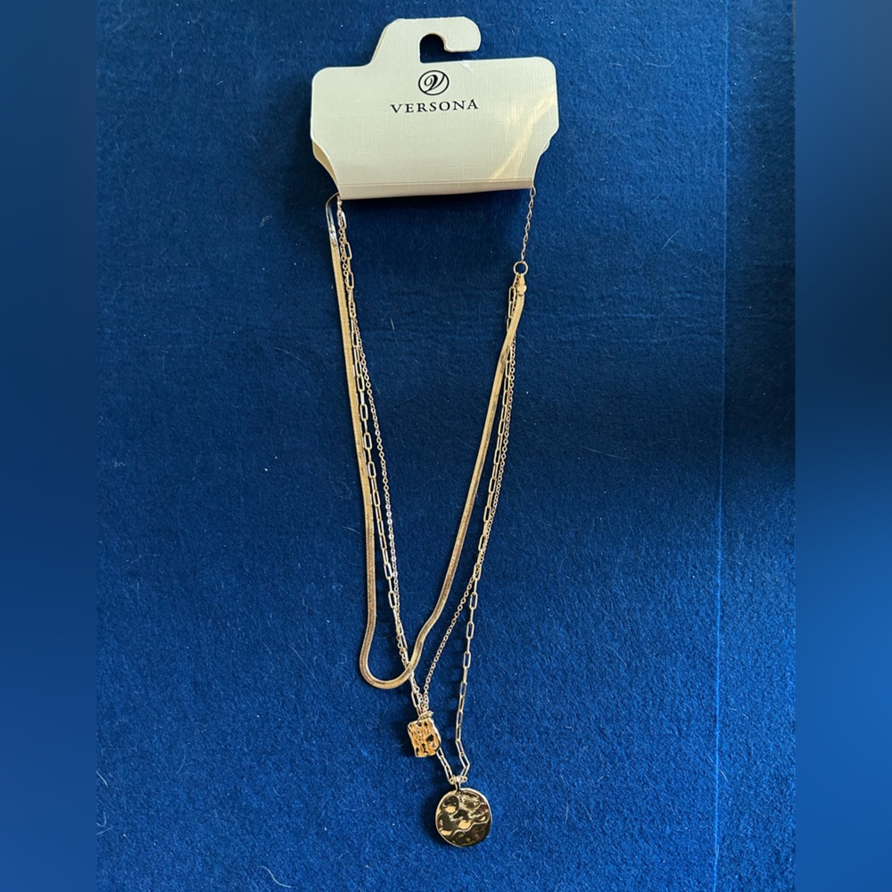 Versona gold layering necklaces